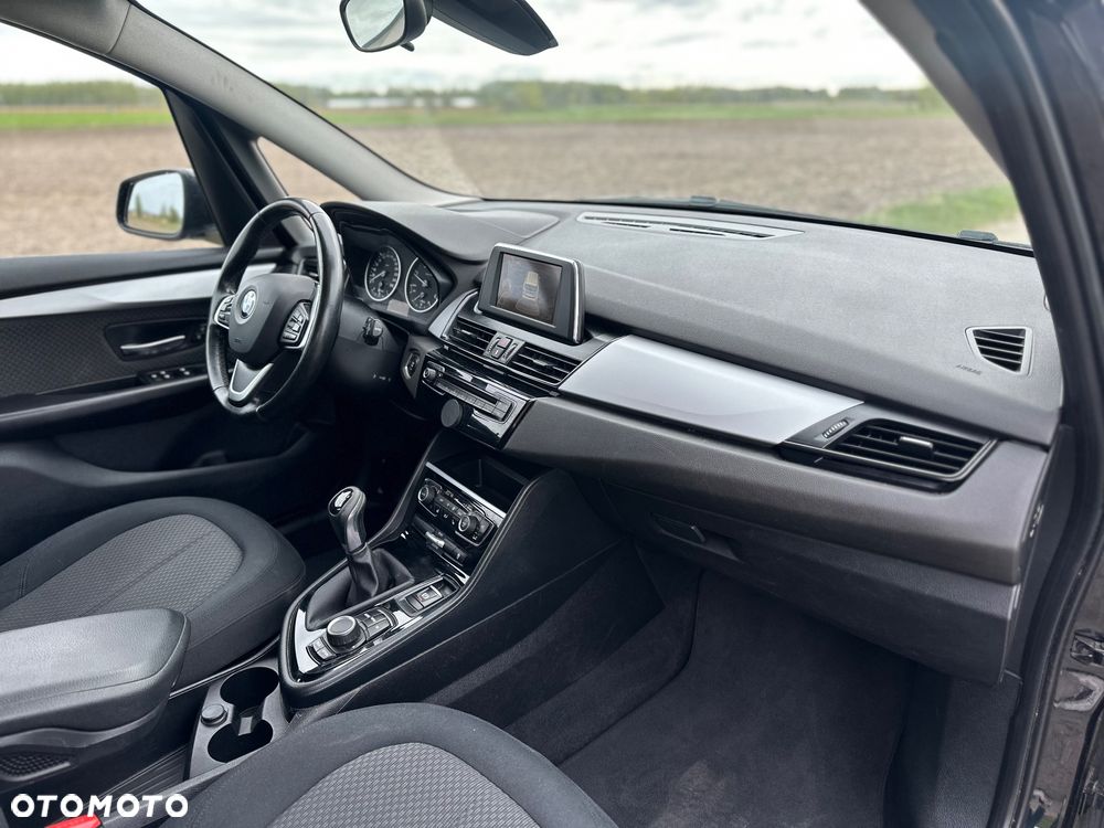 BMW Seria 2 218d Luxury Line - 32