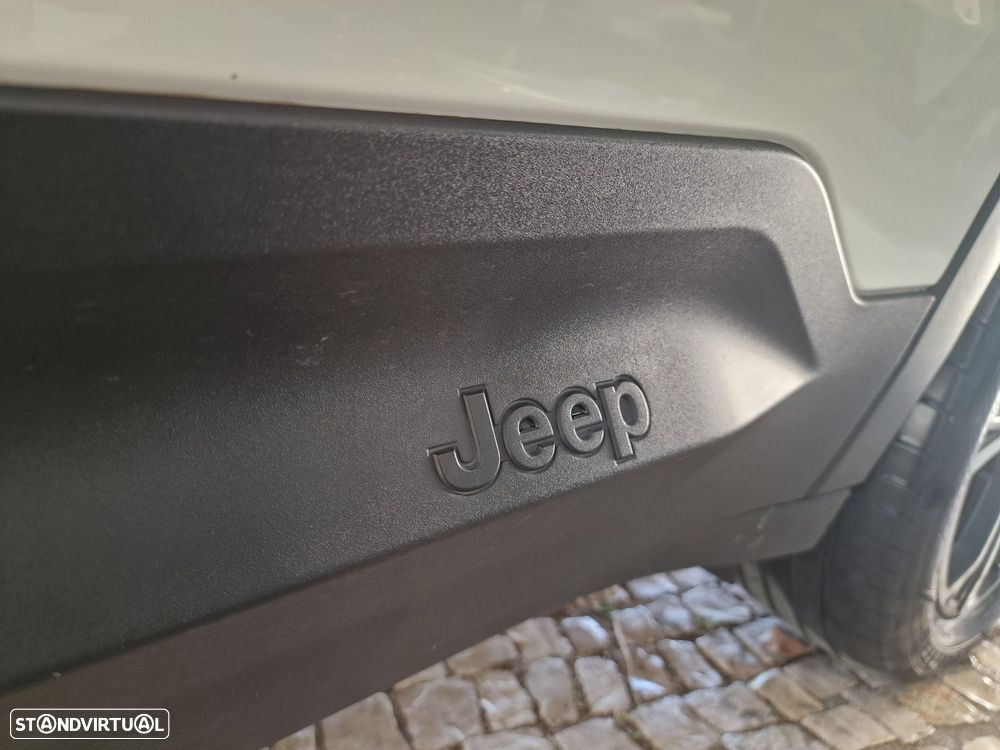 Jeep Avenger 54 kWh Summit - 14