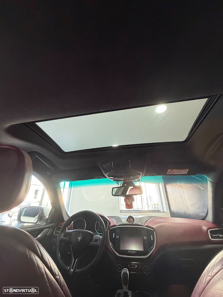 Maserati Ghibli GranSport - 17