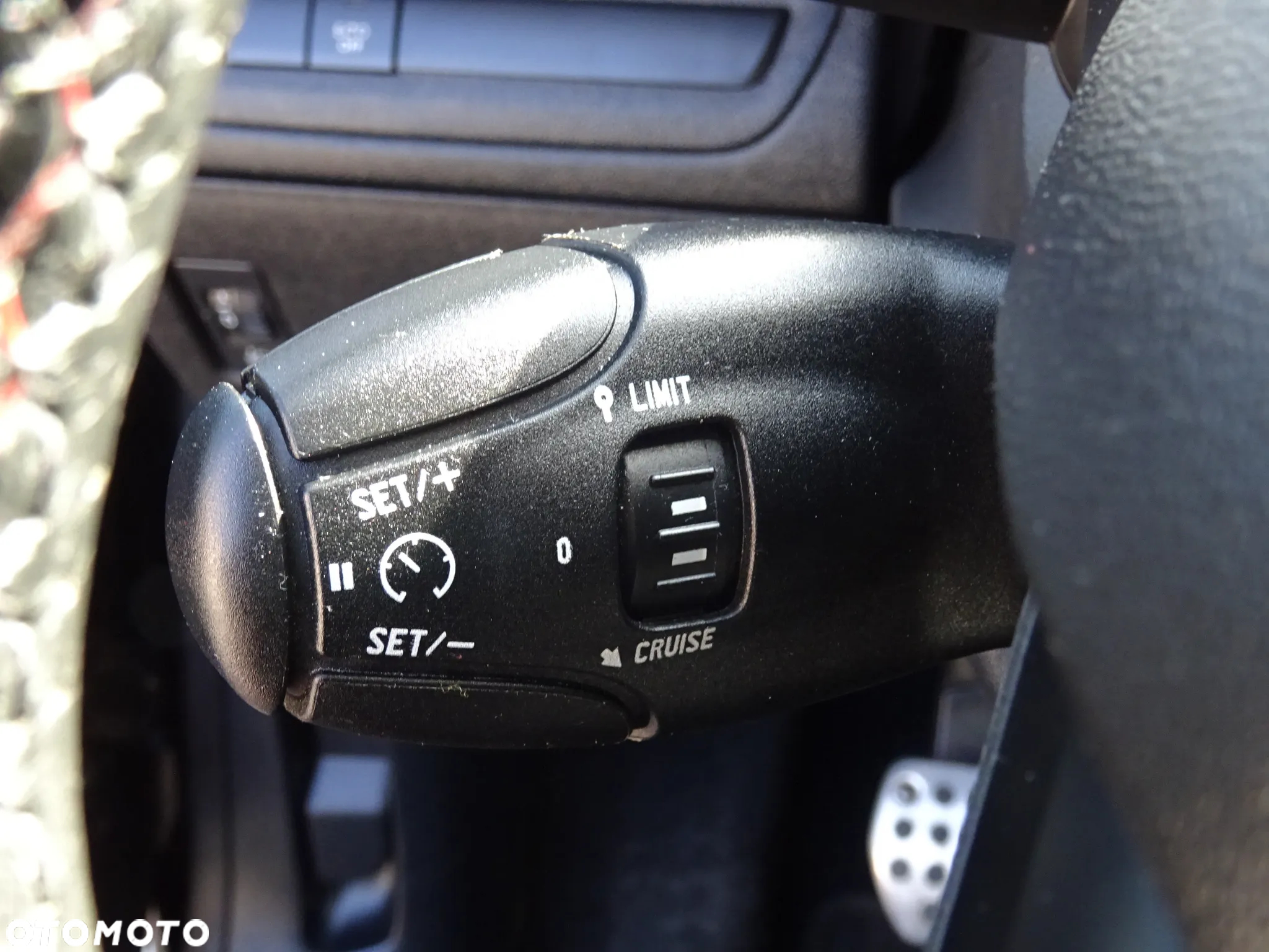Peugeot 208 PureTech 110 Stop & Start Allure - 26
