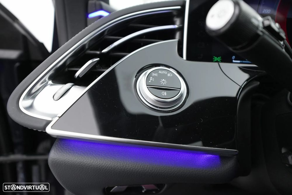 Mercedes-Benz E 300 e AMG Line - 30