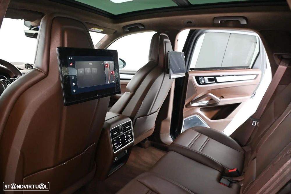 Porsche Cayenne Turbo S E-Hybrid - 30