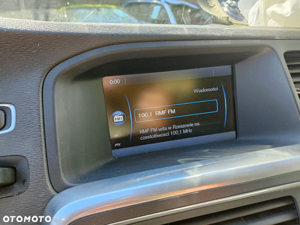 VOLVO S60 II 10-13 2011 r. wyświetlacz ekran monitor radia * - 2