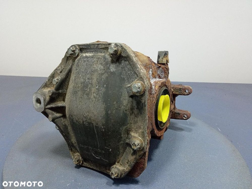 MERCEDES E KLASA W211 E200 KOMPRESSOR 163KM MOST TYLNY A2113510308 722.695 - 3