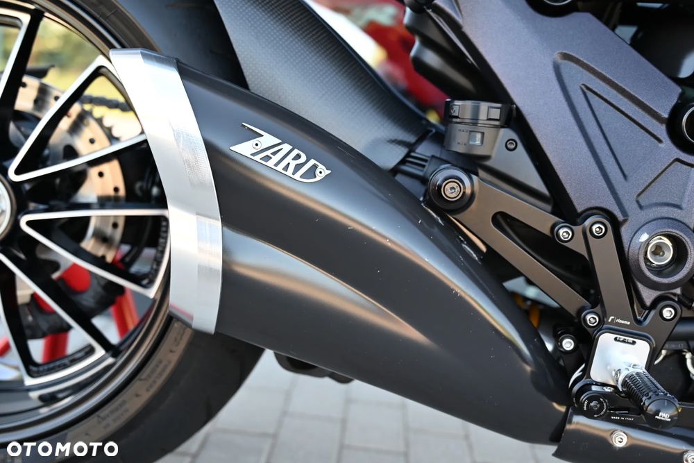 Ducati Diavel - 13