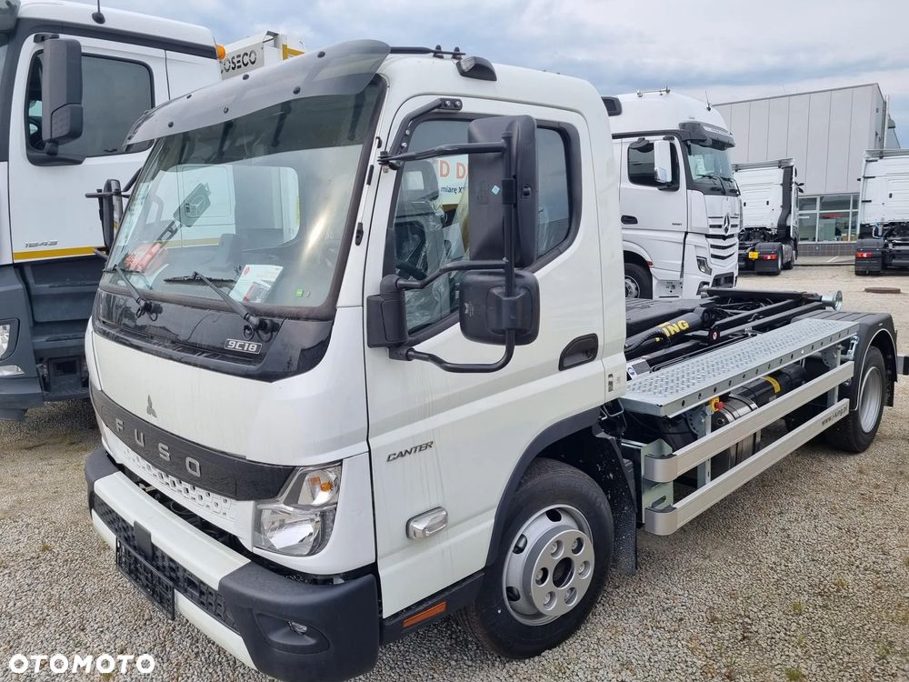 FUSO Canter 9c18AMT - 3