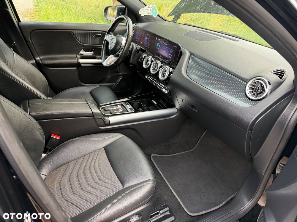 Mercedes-Benz EQA 250+ Electric Art - 16