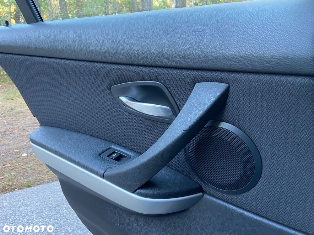 BMW Seria 3 318d DPF Edition Exclusive - 17