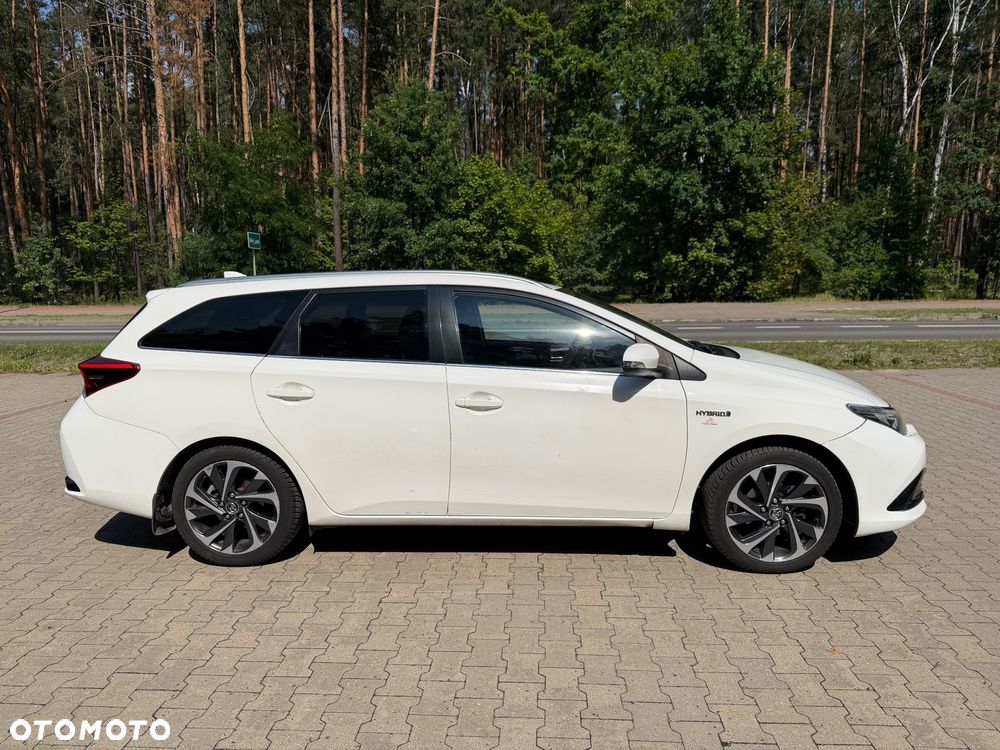 Toyota Auris - 2