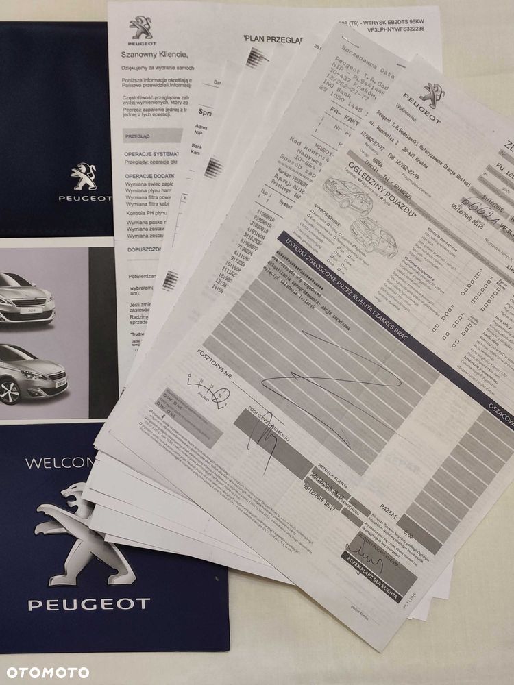 Peugeot 308 - 8