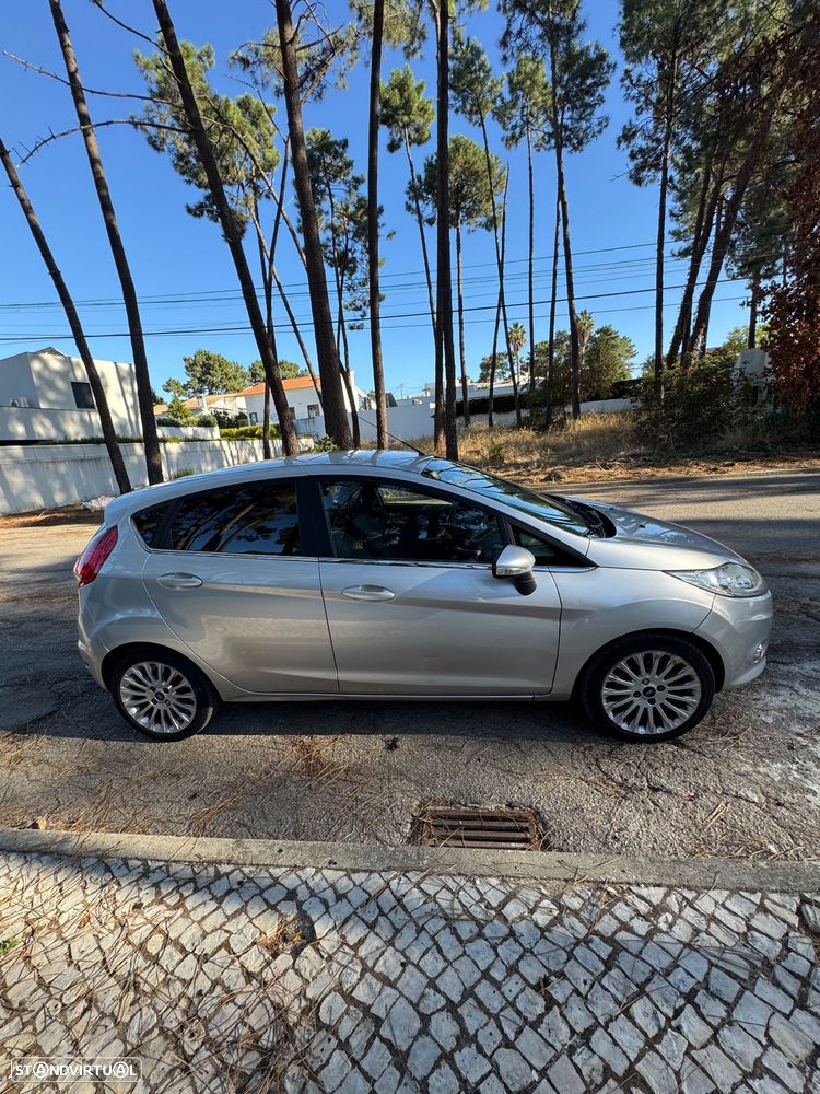 Ford Fiesta 1.4 TDCi Techno - 3