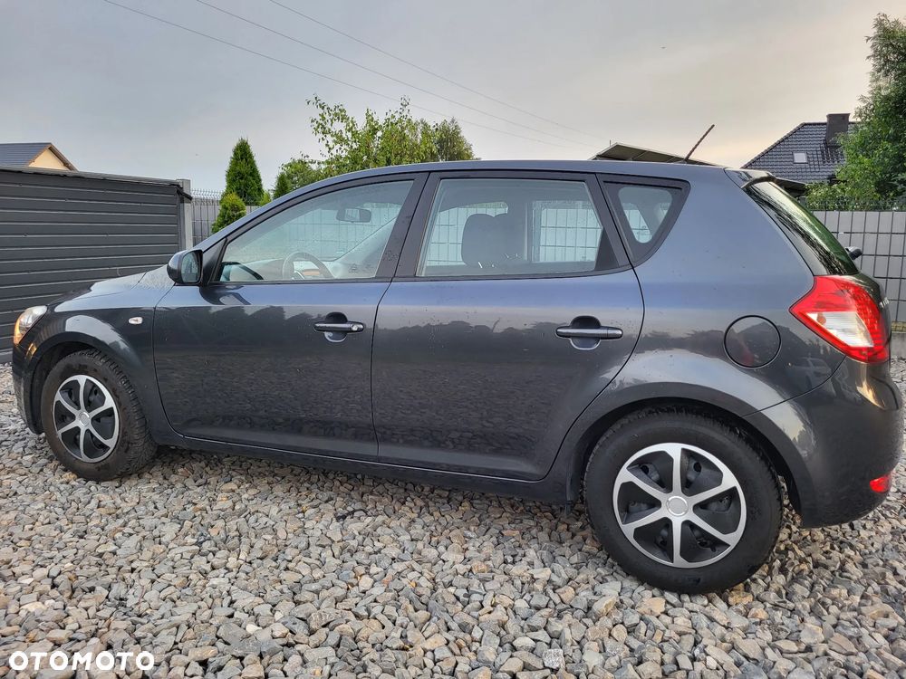 Kia Ceed 1.4 Comfort + - 20