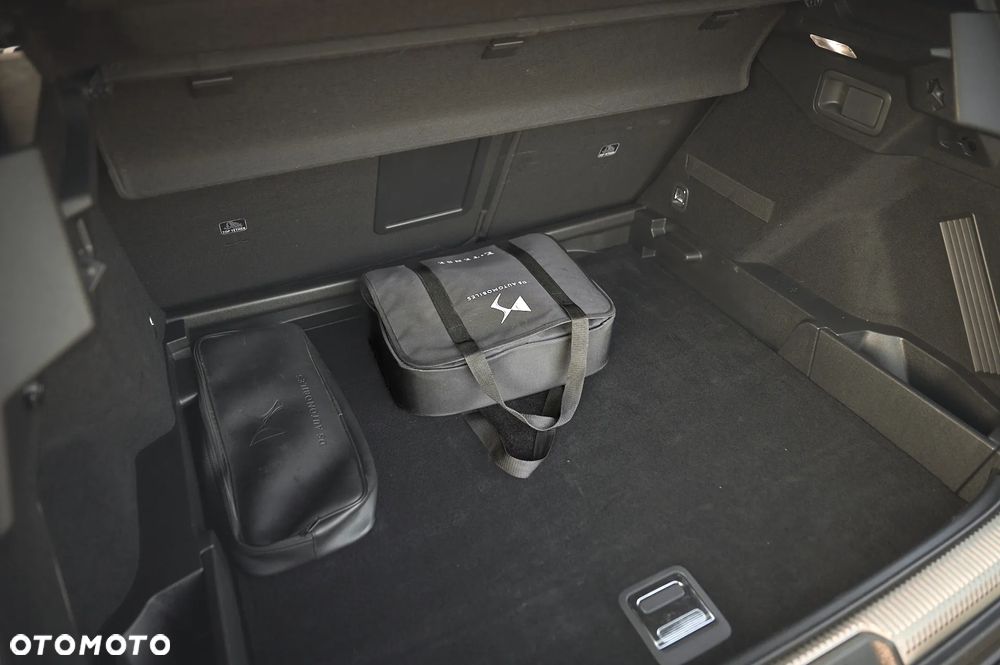 DS Automobiles DS 7 Crossback 1.6 E-Tense 4x4 Performance Line + - 23