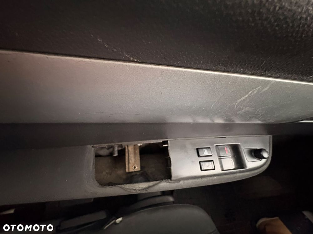 Suzuki Swift 1.3 DDiS 16v GLX DPF - 13