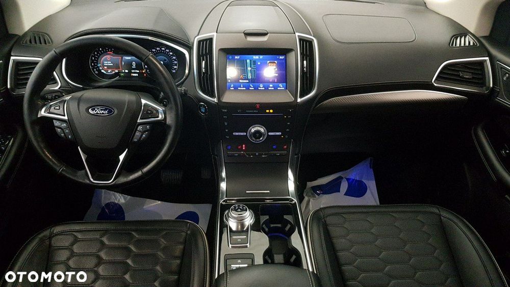 Ford Edge - 18
