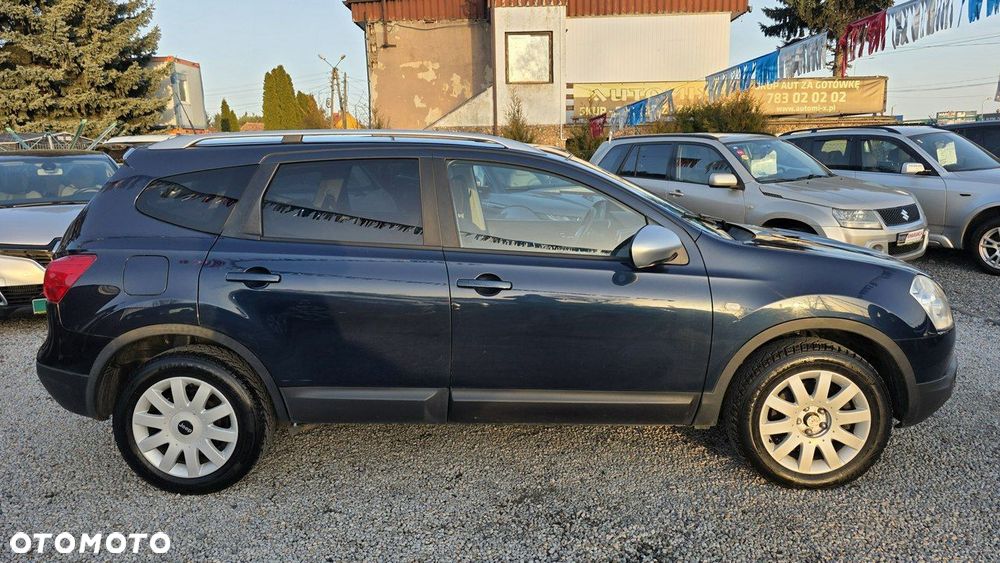 Nissan Qashqai+2 - 10