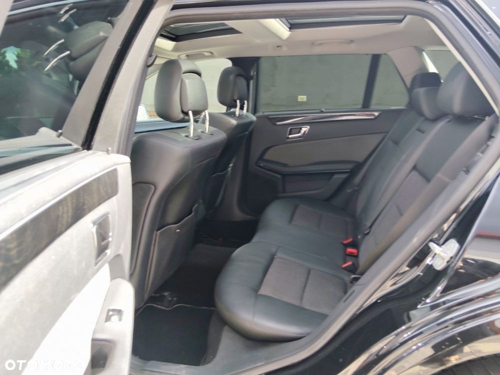 Mercedes-Benz Klasa E 350 CGI BlueEffICIENCY Avantgarde - 16