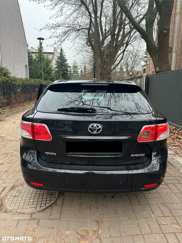 Toyota Avensis 2.0 D-4D - 8