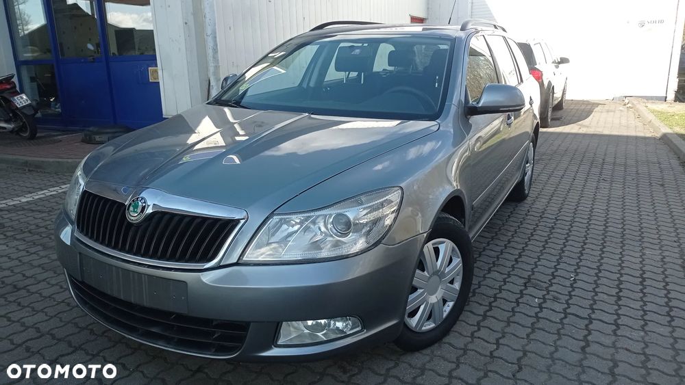 Skoda Octavia 1.6 TDI DPF Elegance - 1