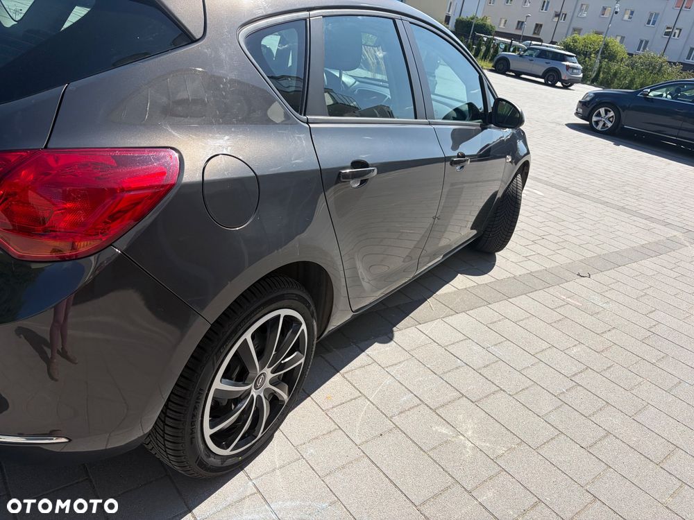 Opel Astra 1.6 - 5