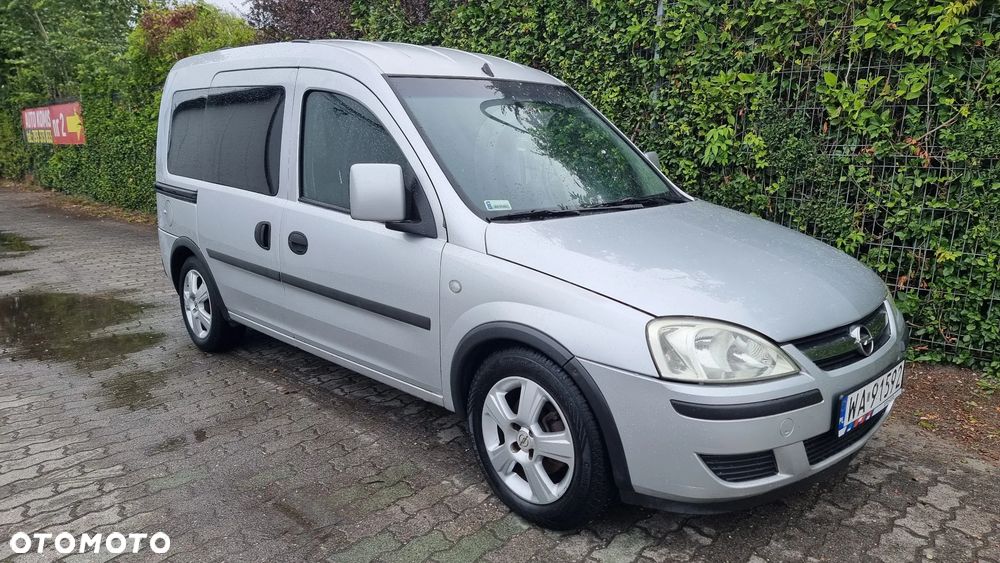 Opel Combo Tour Comfort - 1
