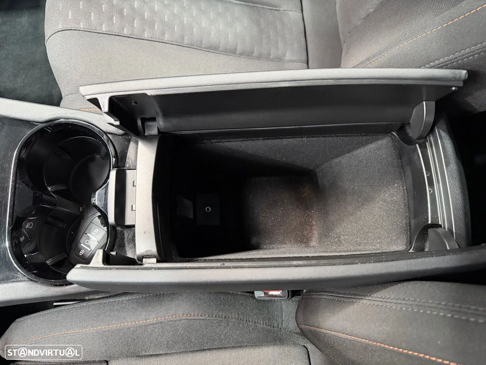 Peugeot 508 SW - 37