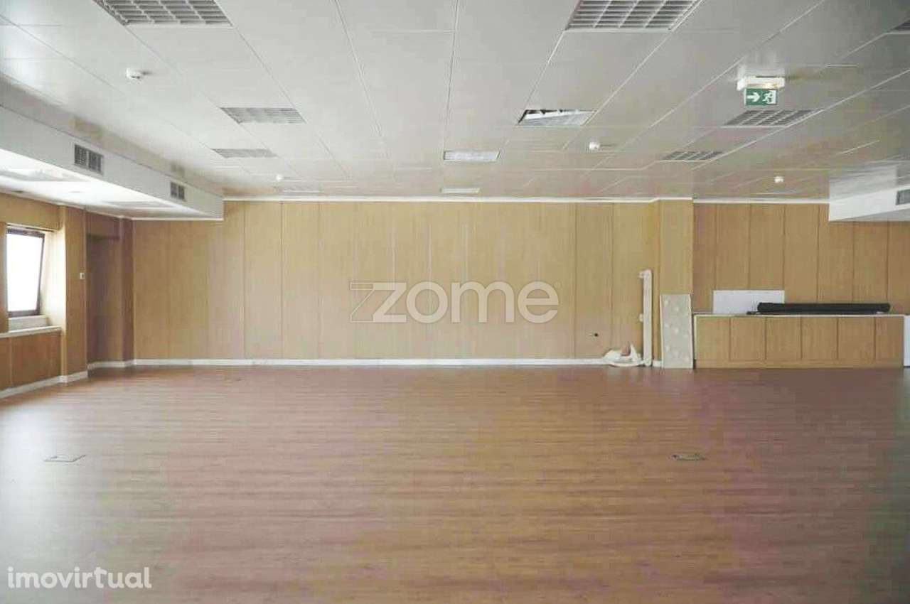 Escritório 143m² em open space no Edifício Tejo, Alfragide - Grande imagem: 3/33