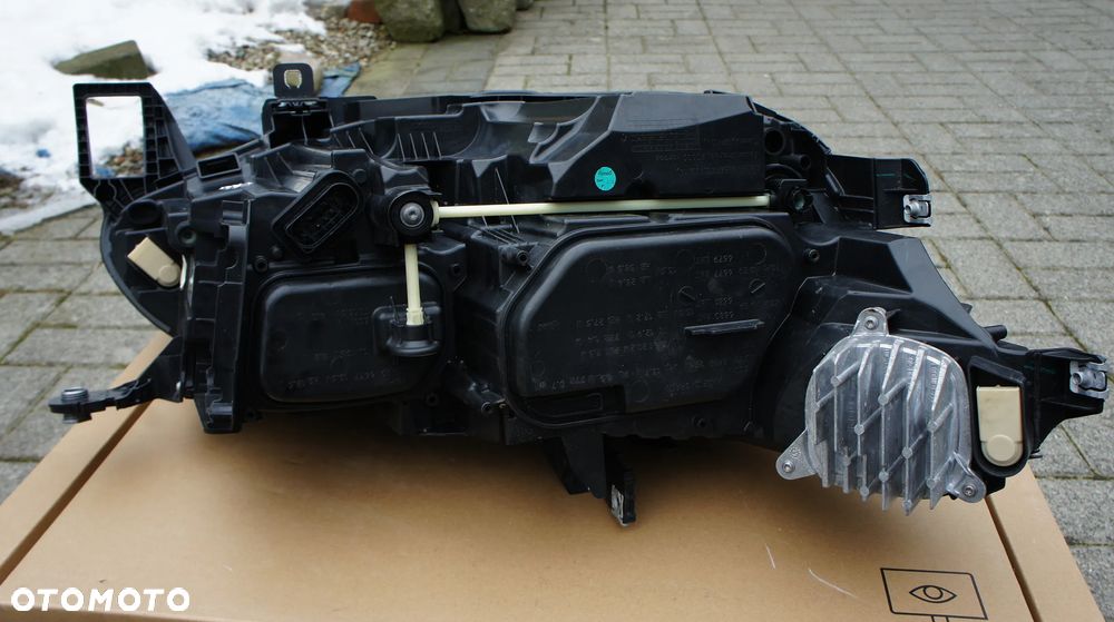PRZEDNIA LEWA LAMPA VW ID7 iD7 IQ LIGHT - 10