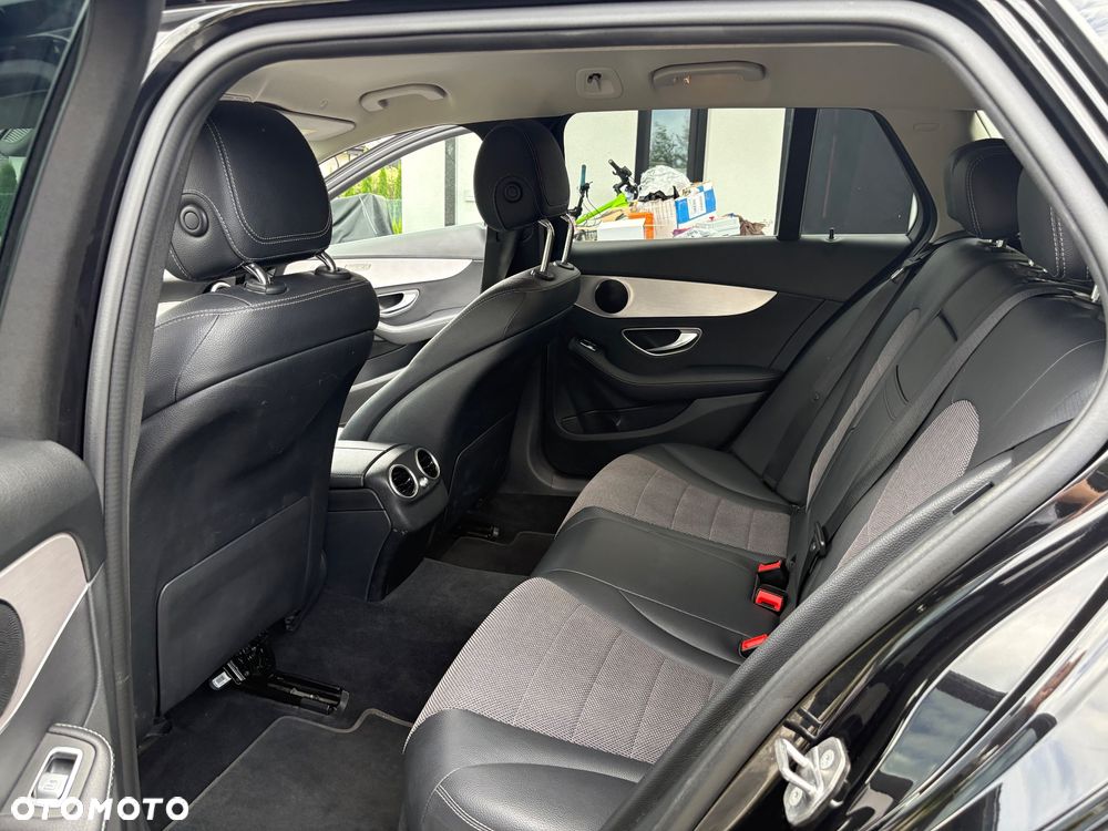 Mercedes-Benz Klasa C 220 d 9G-TRONIC - 18