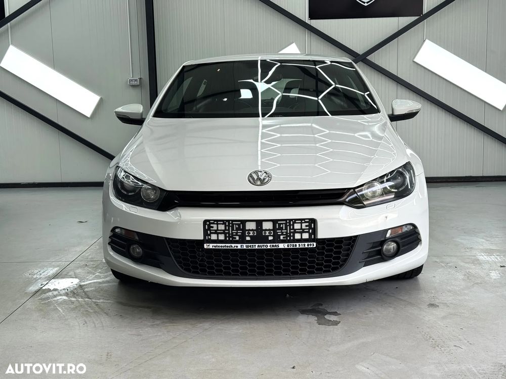 Volkswagen Scirocco 2.0 TDI DSG Life - 2