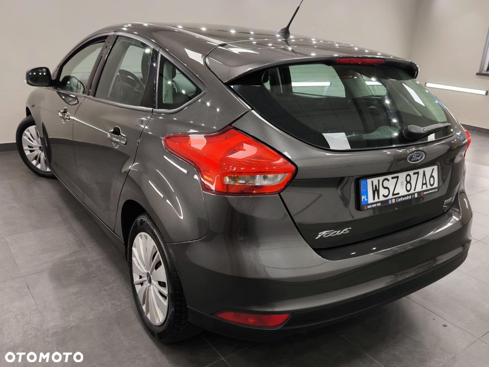 Ford Focus 1.0 EcoBoost Trend - 22
