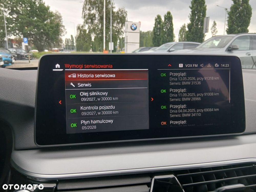 BMW Seria 5 540d xDrive mHEV - 27