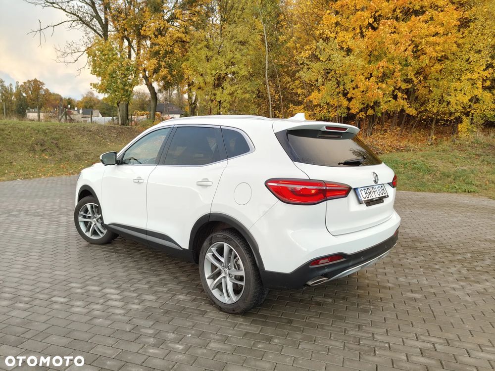 MG EHS PHEV Luxury - 10