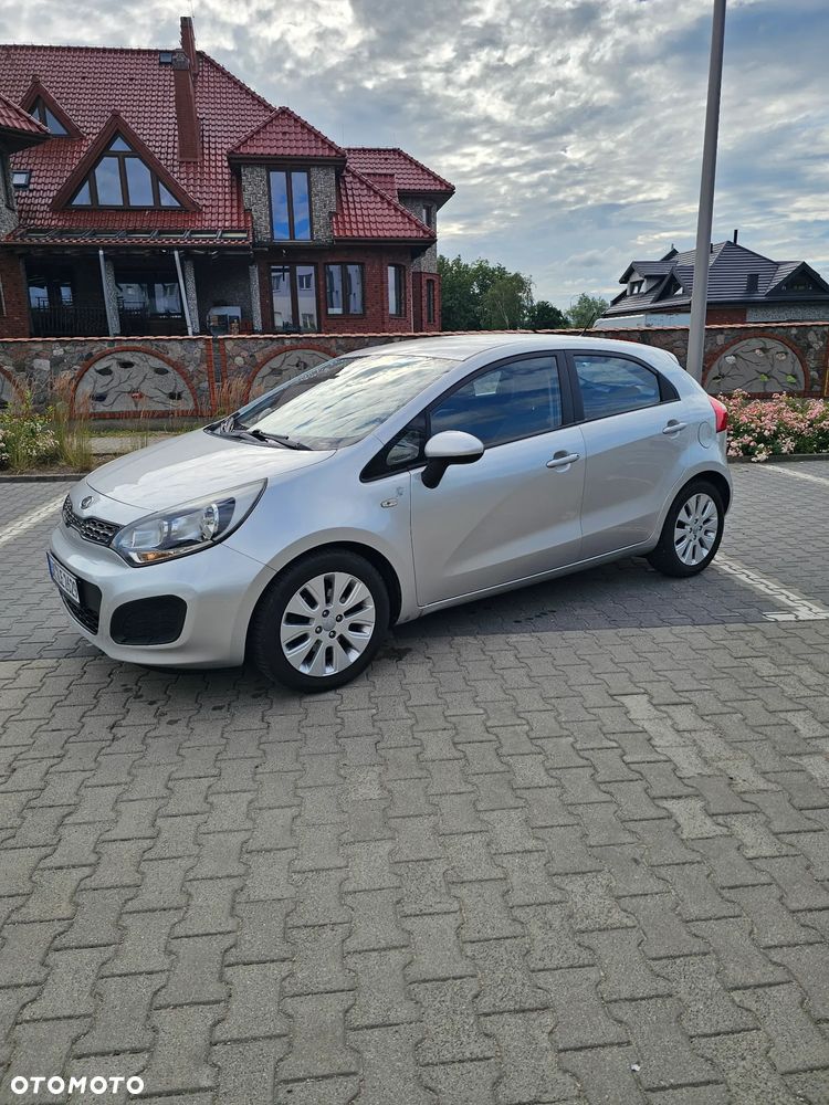 Kia Rio 1.2 Attract - 2
