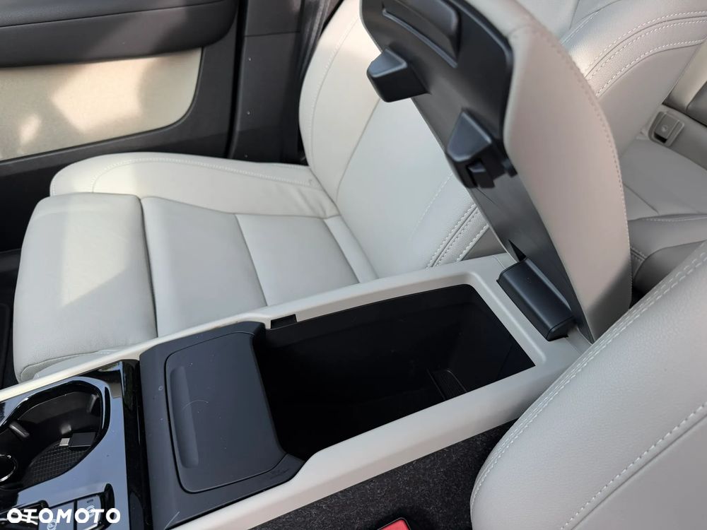 Volvo XC 40 B5 B AWD Ultimate Bright - 27