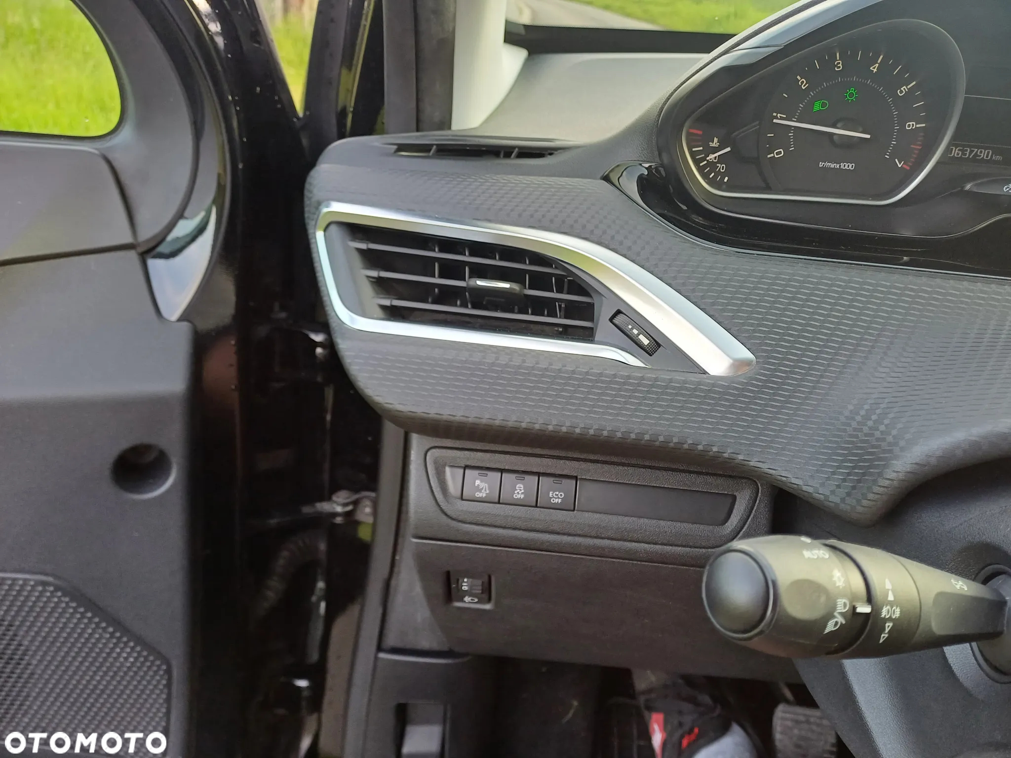 Peugeot 208 PureTech 110 Stop & Start Active - 15