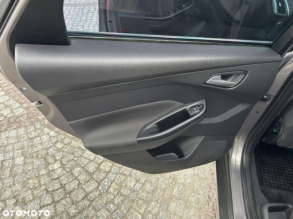 Ford Focus 1.0 EcoBoost STart-Stopp-System Titanium - 31