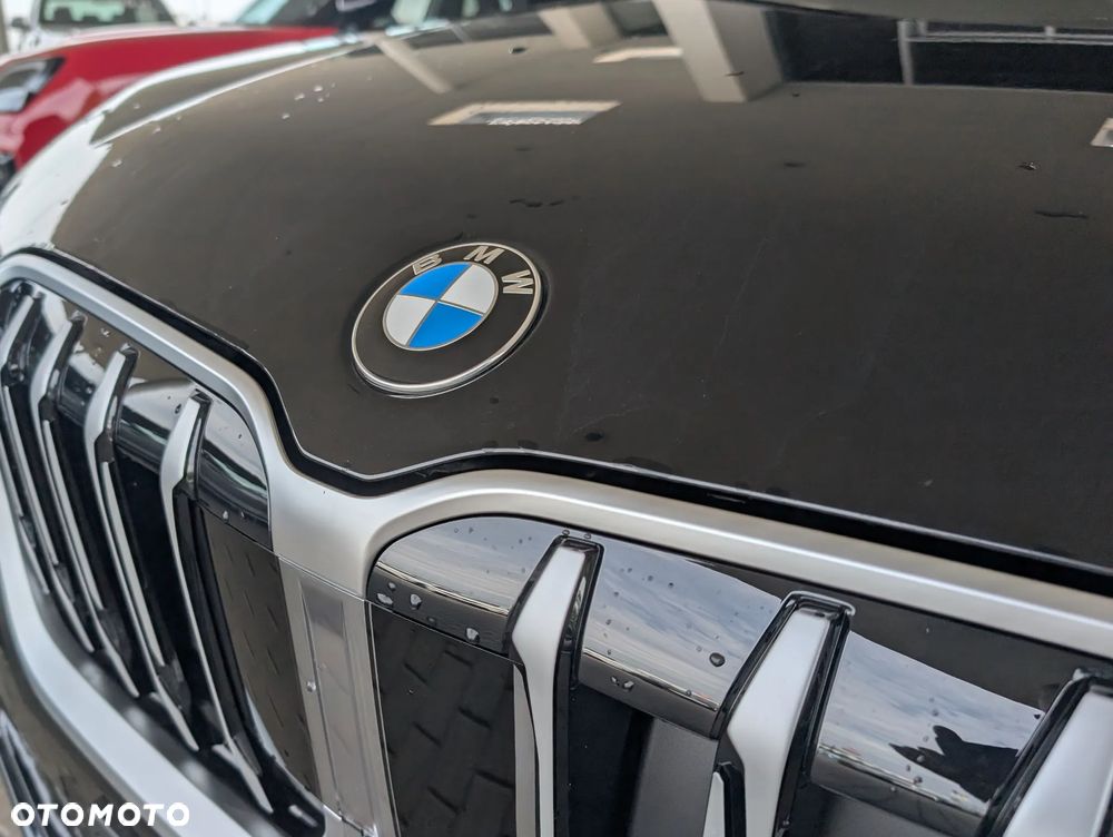 BMW X1 sDrive20i mHEV - 13