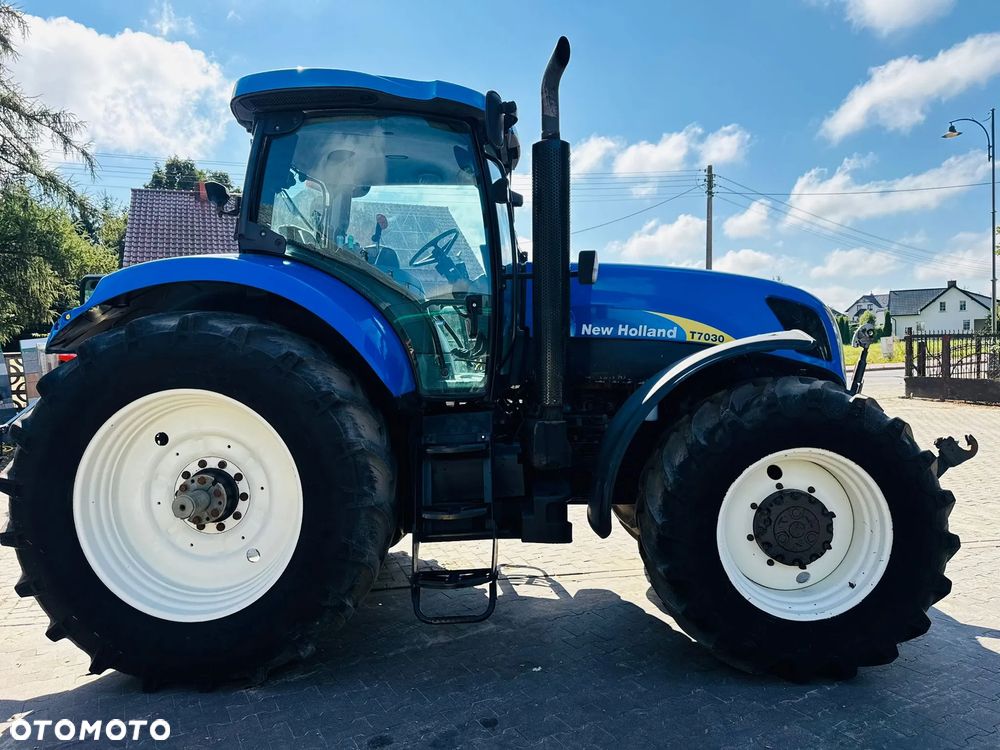 New Holland T7030 - 3