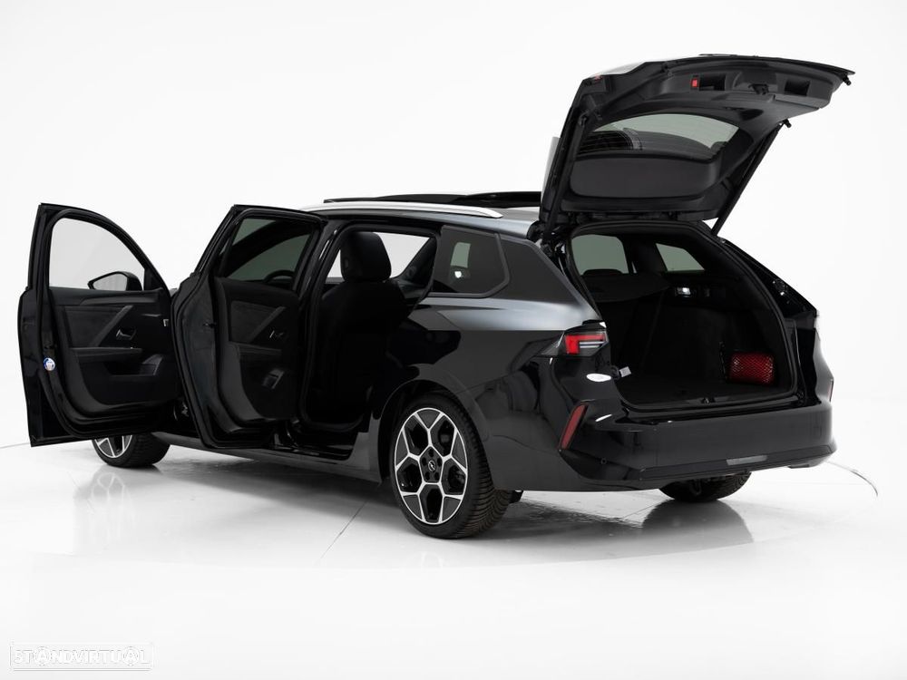 Opel Astra Sports Tourer - 5