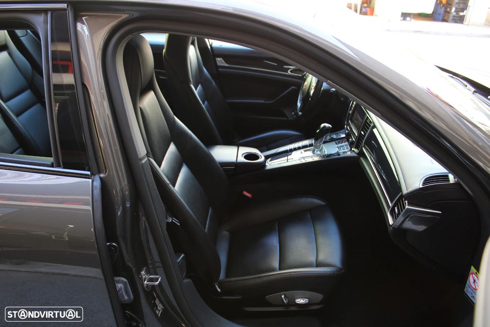 Porsche Panamera S Hybrid - 30