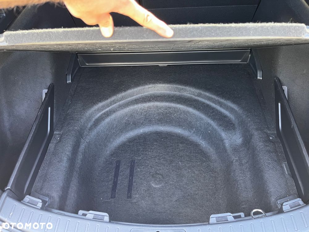 Toyota Corolla - 28