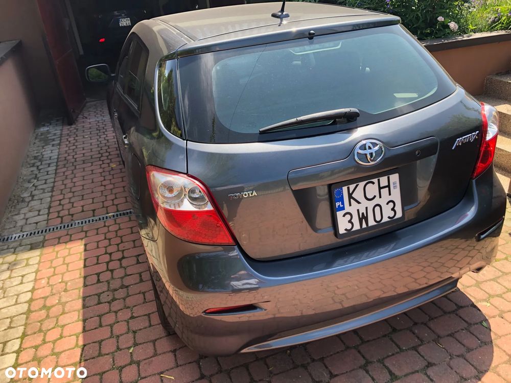 Toyota Matrix 1.8 - 18