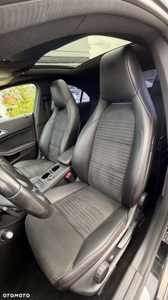 Mercedes-Benz CLA 180 7G-DCT AMG Line - 8
