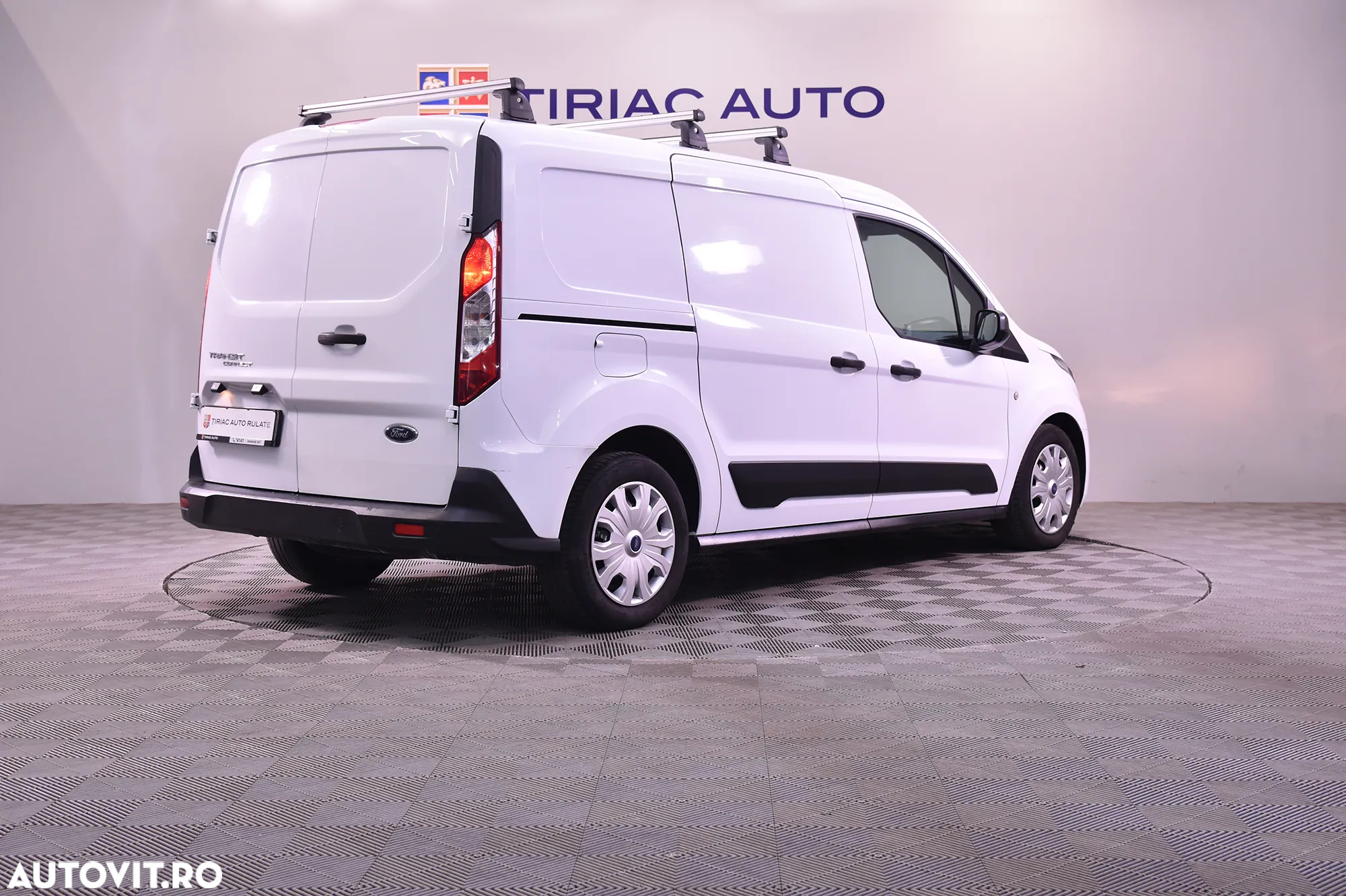 Ford Transit Connect - 5