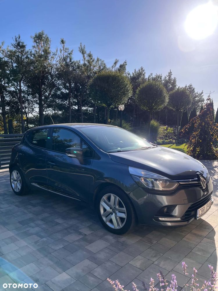 Renault Clio - 2
