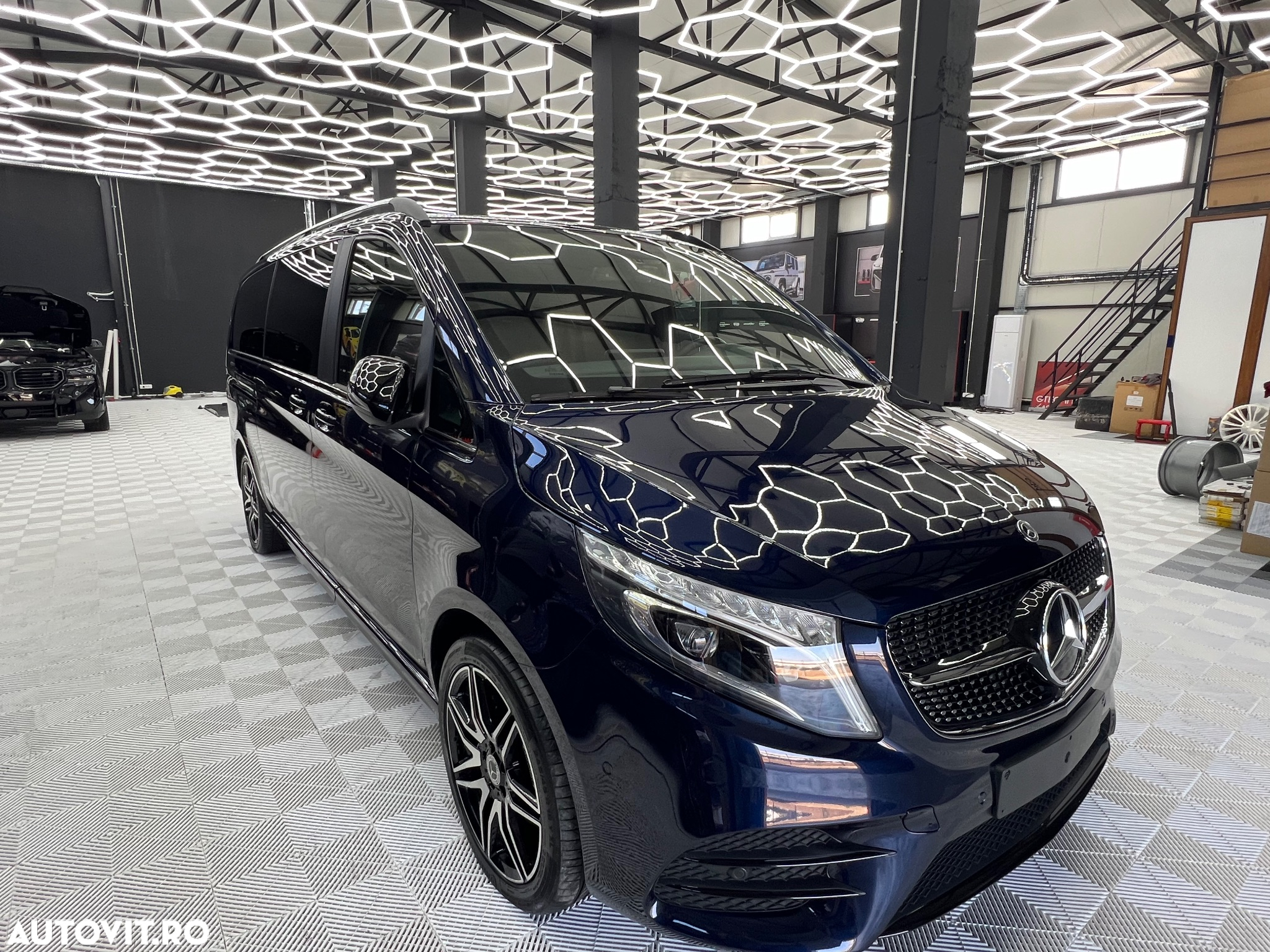 Mercedes-Benz V 300 d Extralung Avantgarde - 5