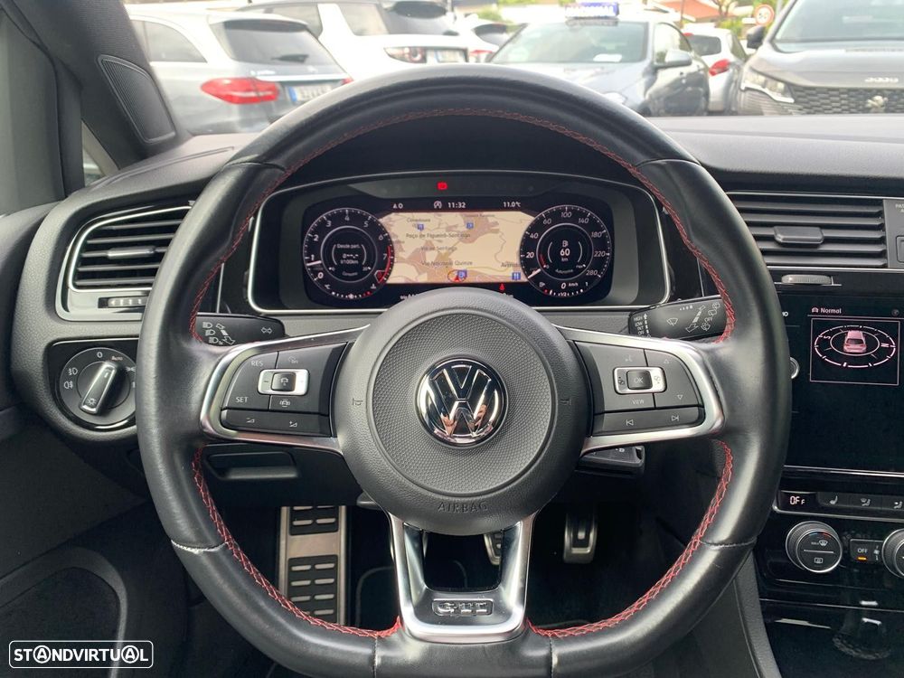 VW Golf 2.0 TSI GTI Performance - 21