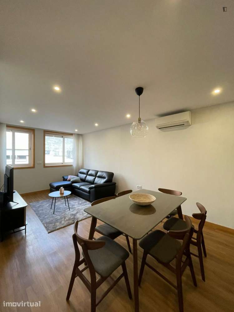 Apartamento com 3 quartos - localizado em Ramalde Porto - Grande imagem: 5/27