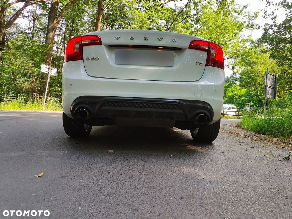 Volvo S60 T5 Drive-E Momentum - 22